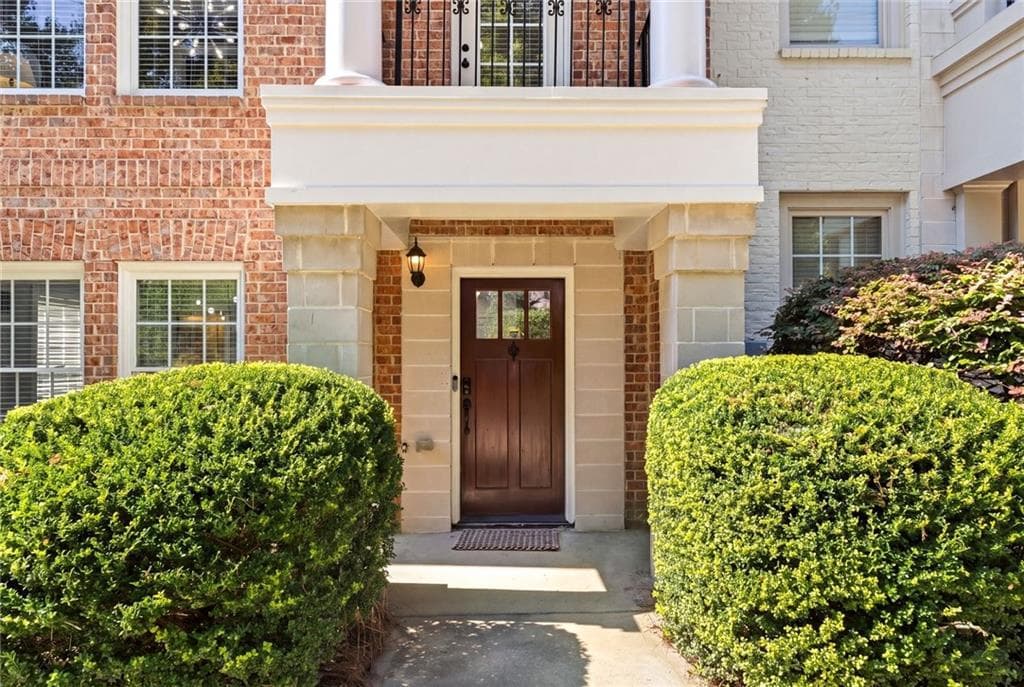 3 bedroom, 4 bathroom, 2,352 sq ft townhouse for sale at 1850 Preserve Way, Atlanta, GA 30341 — photo 3
