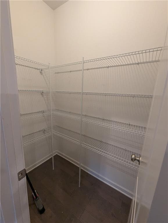 3 bedroom, 3 bathroom, 1,944 sq ft townhouse for rent at 5667 Radford Loop, Fairburn, GA 30213 for $2,400 a month — photo 5