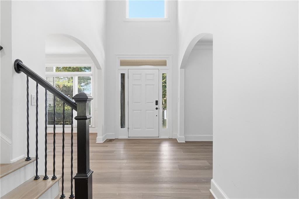 6 bedroom, 5 bathroom, 4,776 sq ft single family residence for sale at 602 Davenport Place, Canton, GA 30115 — photo 5