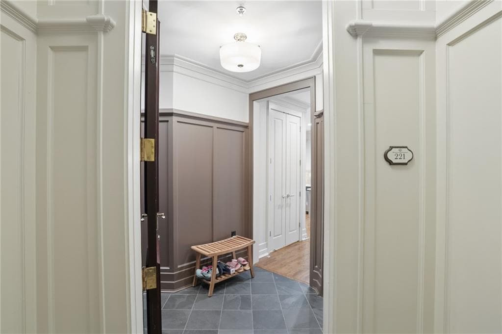 2 bedroom, 3 bathroom, 1,500 sq ft condominium for sale at 1717 N Decatur Road 221, Atlanta, GA 30307 — photo 4