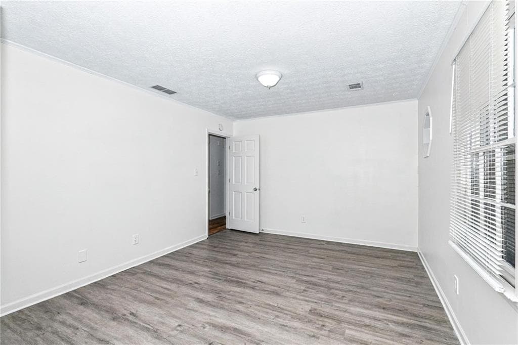3 bedroom, 3 bathroom, 2,244 sq ft single family residence for rent at 594 Banks Road, Fayetteville, GA 30214 for $2,040 a month — photo 9