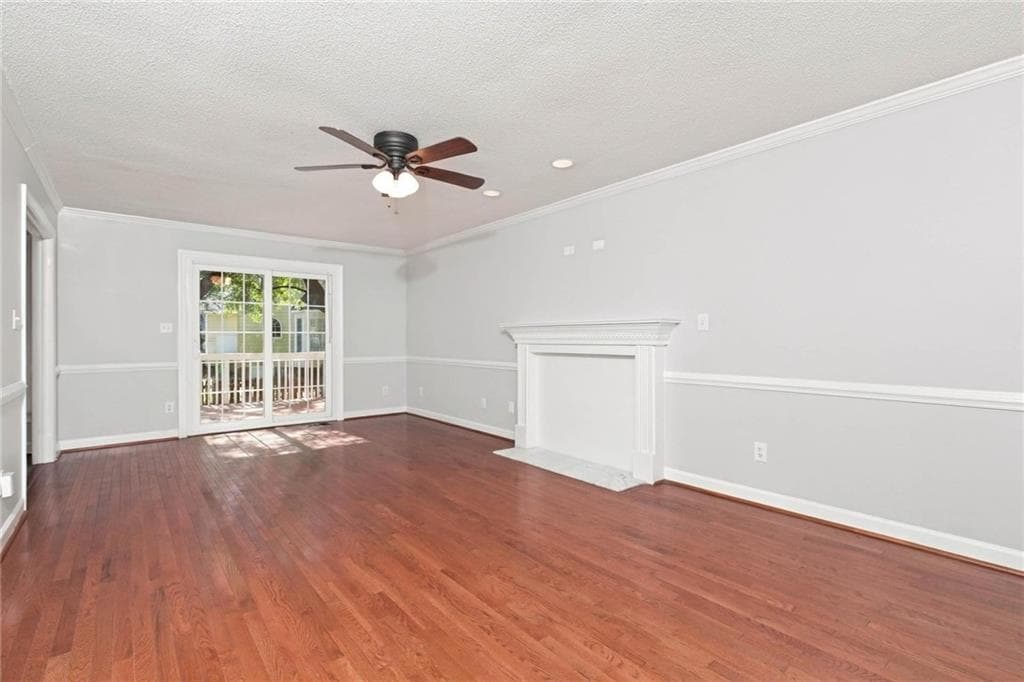 4 bedroom, 3 bathroom, 1,668 sq ft single family residence for rent at 160 Thomas Crossing Drive, Newnan, GA 30265 for $2,145 a month — photo 5