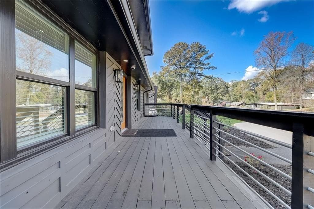5 bedroom, 5 bathroom, 3,834 sq ft single family residence for rent at 3202 SW Kingsdale Drive, Atlanta, GA 30311 for $5,500 a month — photo 3