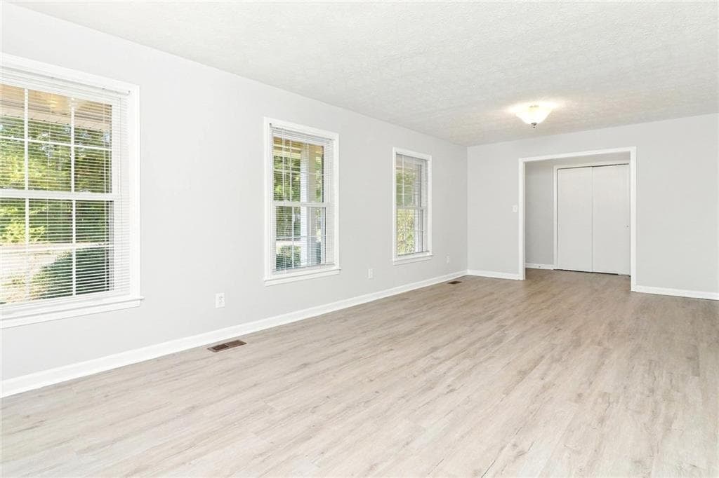 3 bedroom, 2 bathroom, 1,939 sq ft single family residence for rent at 5639 Stewart Mill Road, Douglasville, GA 30135 for $1,935 a month — photo 6