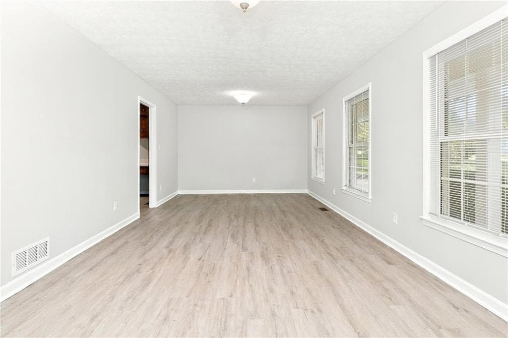3 bedroom, 2 bathroom, 1,939 sq ft single family residence for rent at 5639 Stewart Mill Road, Douglasville, GA 30135 for $1,935 a month — photo 7