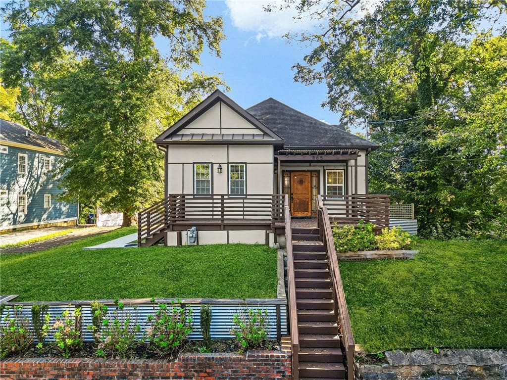3 bedroom, 2 bathroom, 1,508 sq ft single family residence for rent at 865 Hall Street, Atlanta, GA 30318 for $2,200 a month — photo 1 of 27