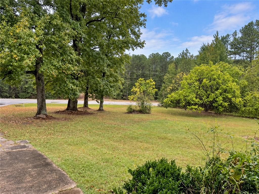 3 bedroom, 2 bathroom, 1,236 sq ft single family residence for sale at 1552 Lexington Highway, Elberton, GA 30635 — photo 4