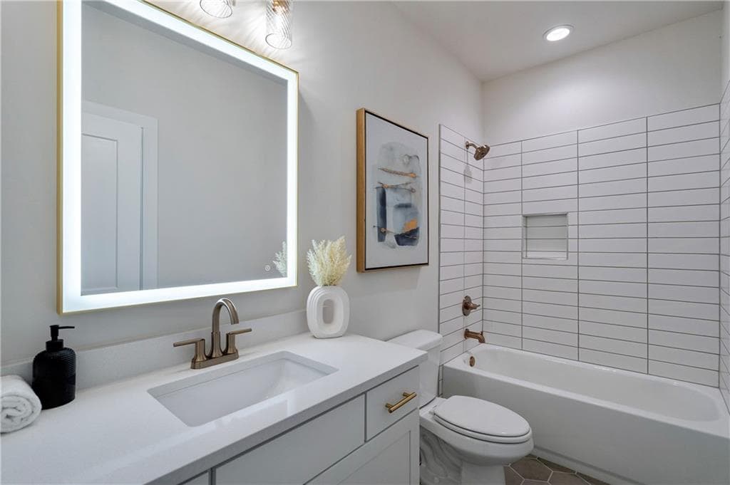 5 bedroom, 4 bathroom, 2,830 sq ft single family residence for sale at 1715 Eastside Parc Street, Atlanta, GA 30316 — photo 10