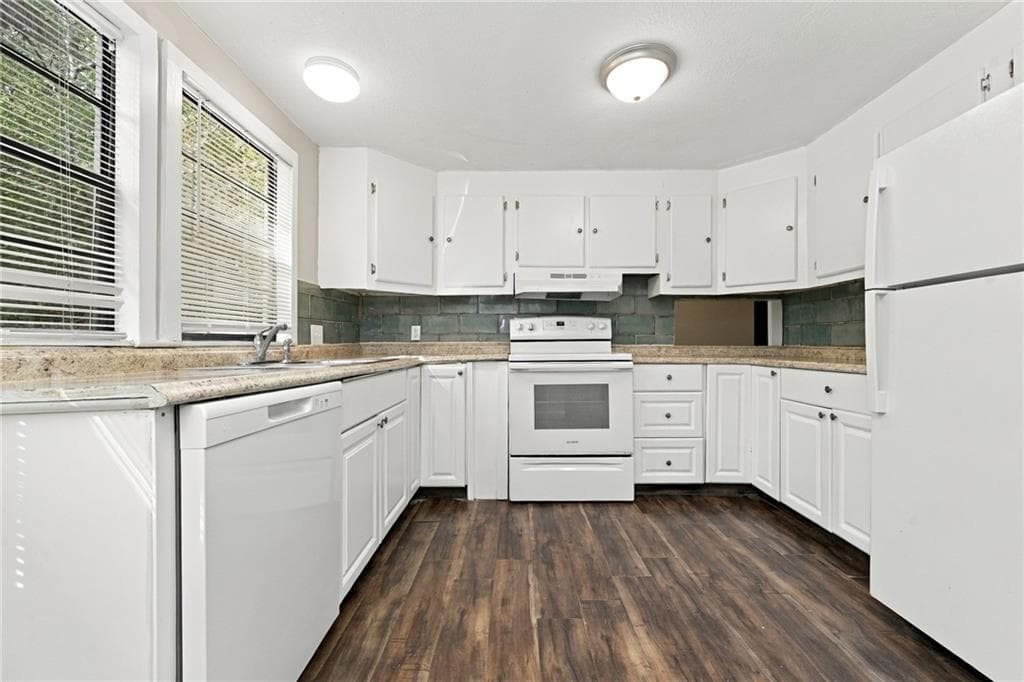 3 bedroom, 2 bathroom, 1,380 sq ft single family residence for rent at 4711 Cook Road, Stockbridge, GA 30281 for $1,540 a month — photo 3