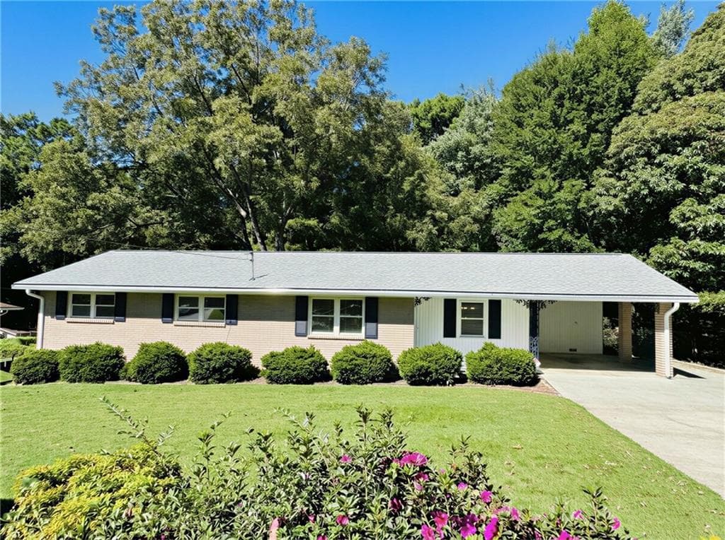 3 bedroom, 2 bathroom, 2,168 sq ft single family residence for rent at 4104 Cedar Knoll Drive, Tucker, GA 30084 for $2,250 a month — photo 1 of 29