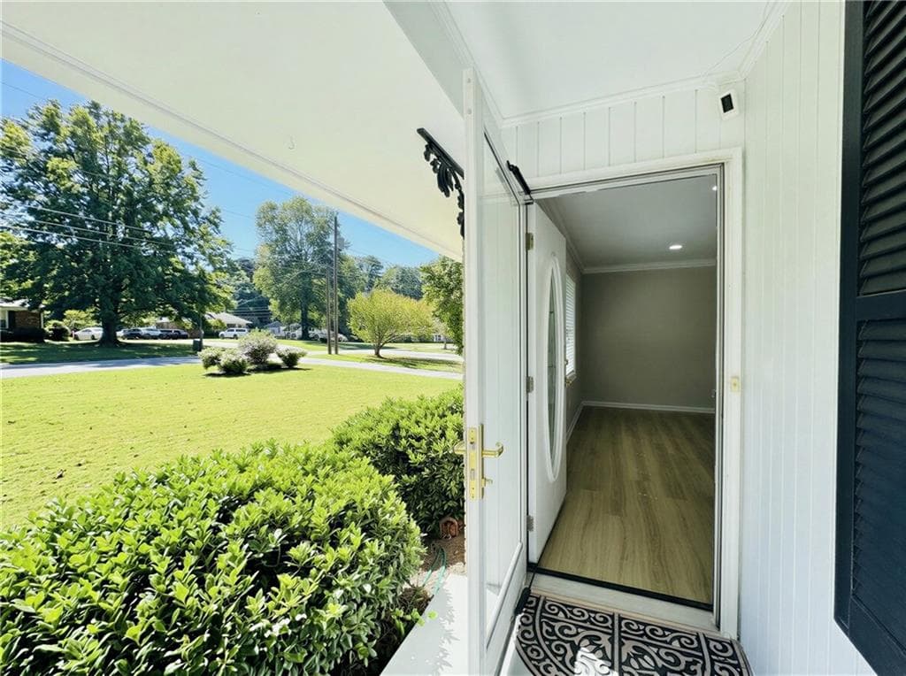3 bedroom, 2 bathroom, 2,168 sq ft single family residence for rent at 4104 Cedar Knoll Drive, Tucker, GA 30084 for $2,250 a month — photo 2