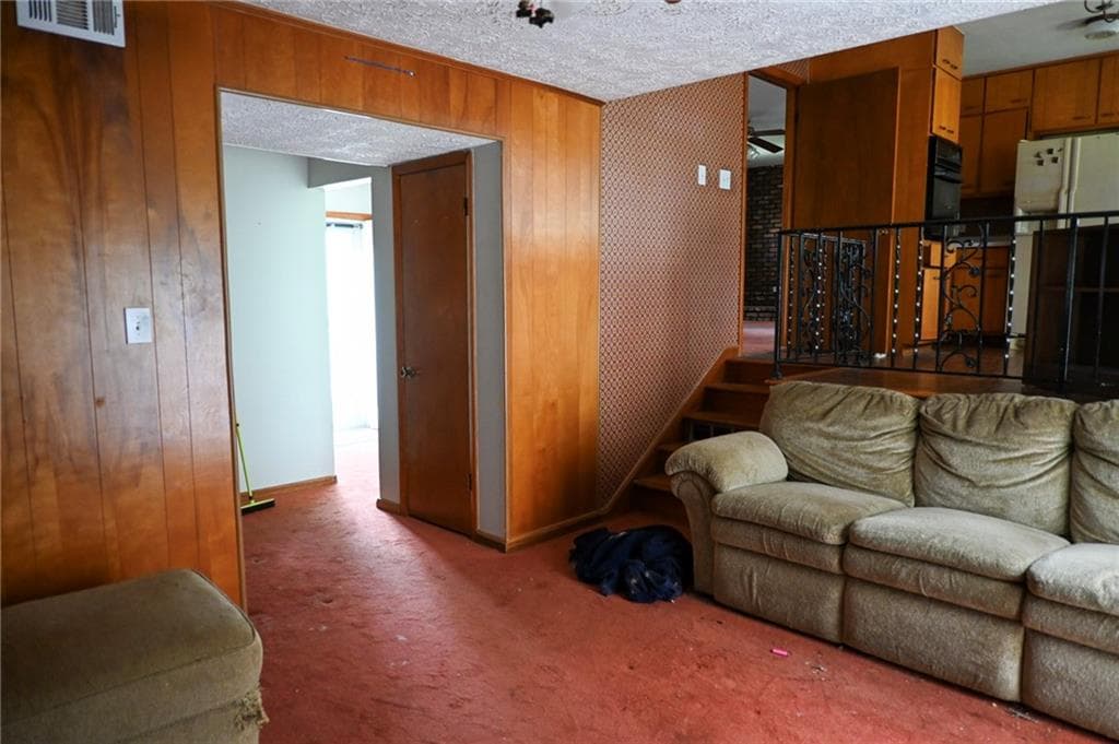3 bedroom, 3 bathroom, 1,877 sq ft single family residence for sale at 3278 Tulip Dr, Decatur, GA 30032 — photo 7