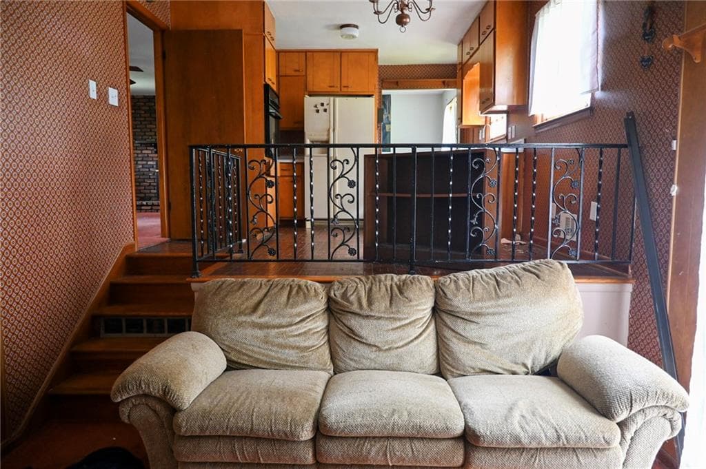 3 bedroom, 3 bathroom, 1,877 sq ft single family residence for sale at 3278 Tulip Dr, Decatur, GA 30032 — photo 8