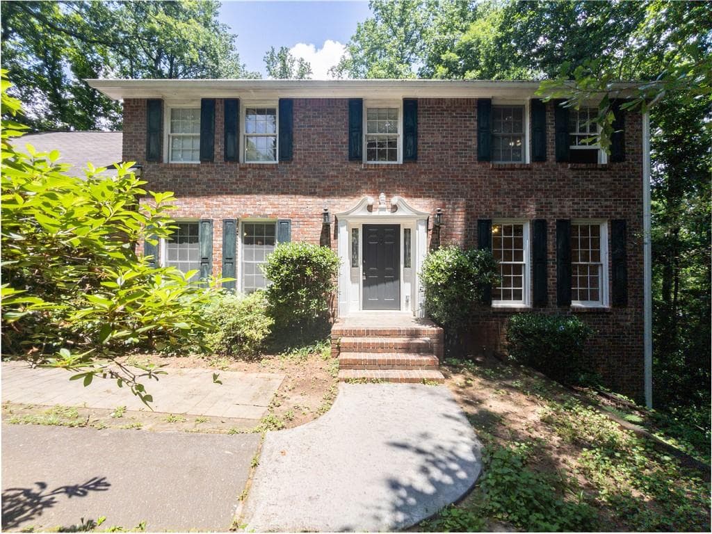 4 bedroom, 3 bathroom, 2,779 sq ft single family residence for rent at 965 Millbrook Court, Tucker, GA 30084 for $2,600 a month — photo 1 of 35