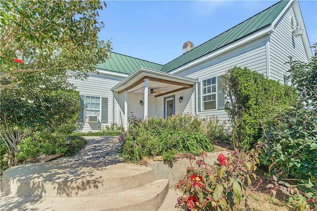 3 bedroom, 2 bathroom, 1,535 sq ft single family residence for sale at 4230 Gauntt Road, Covington, GA 30014 — photo 2