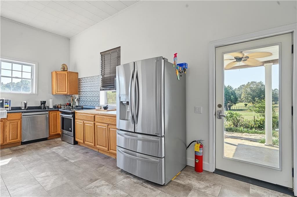 3 bedroom, 2 bathroom, 1,535 sq ft single family residence for sale at 4230 Gauntt Road, Covington, GA 30014 — photo 9