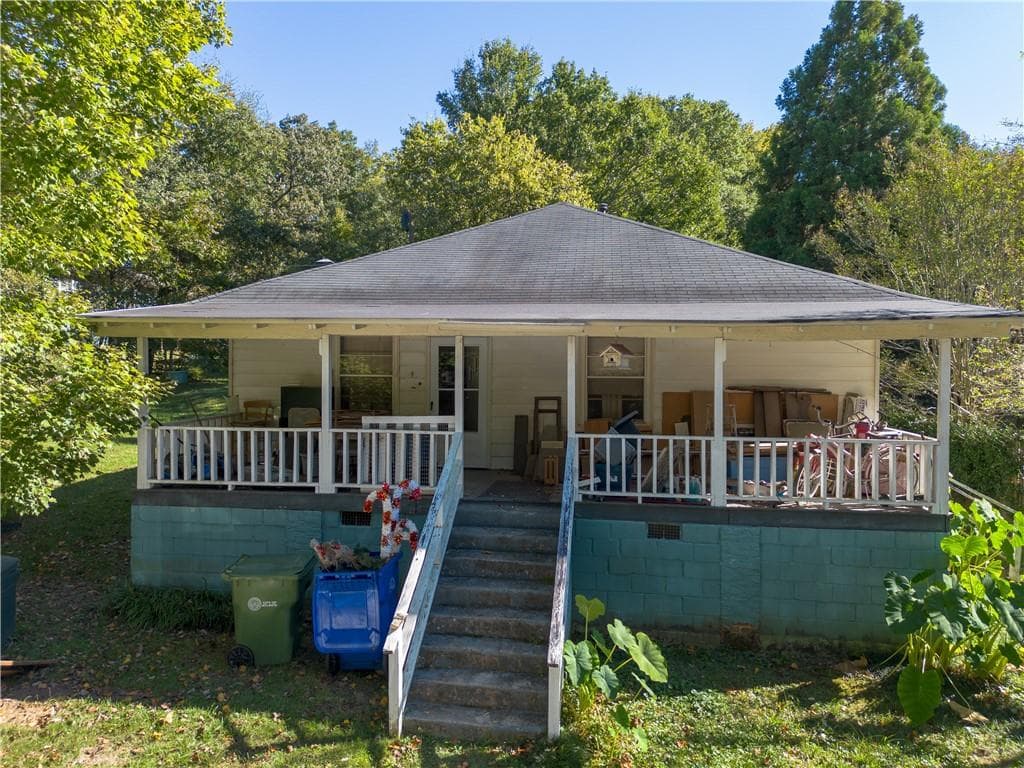 3 bedroom, 1 bathroom, 1,568 sq ft single family residence for sale at 2886 Burden Street, Atlanta, GA 30318