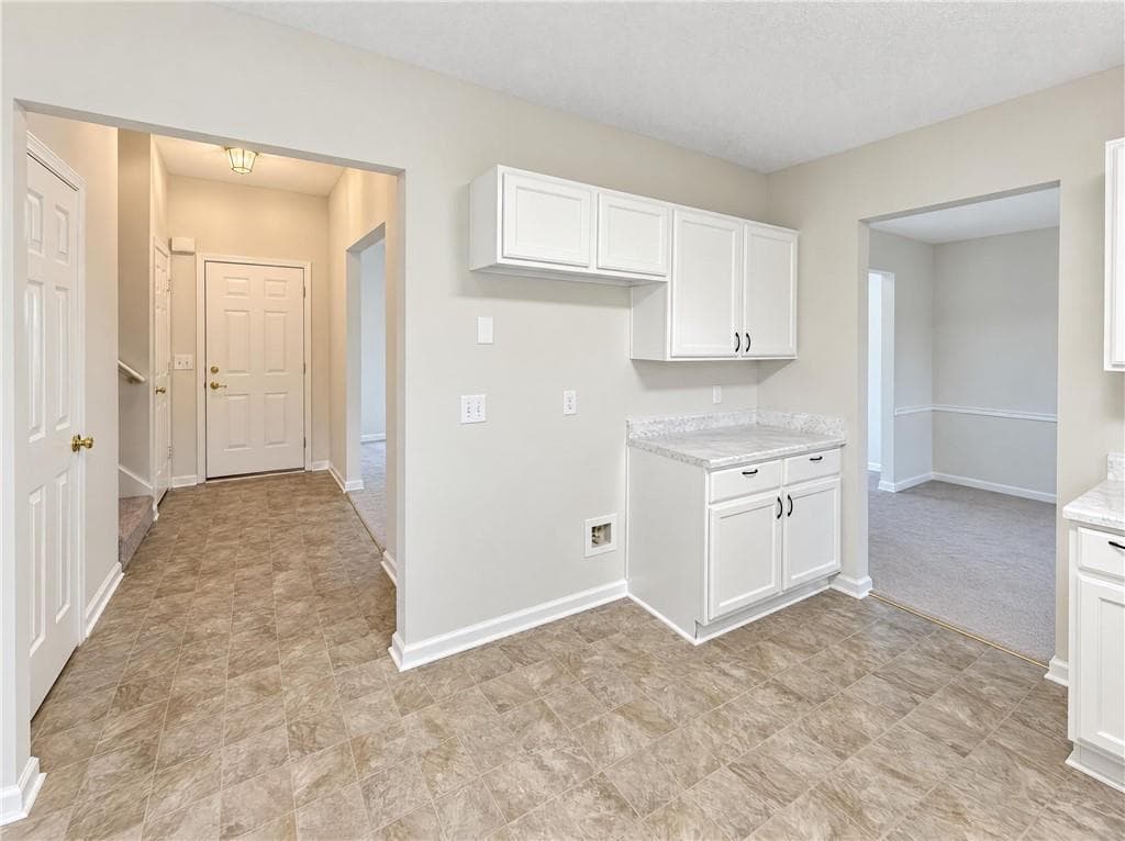 3 bedroom, 3 bathroom, 2,016 sq ft single family residence for sale at 2197 Hidden Creek Drive, Decatur, GA 30035 — photo 8