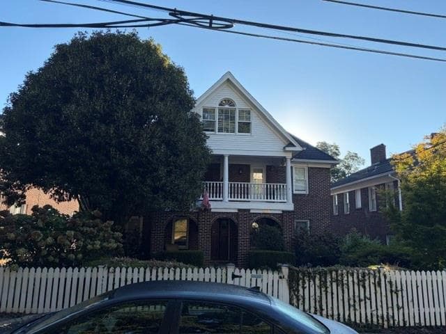 1 bedroom, 1 bathroom, 600 sq ft apartment for rent at 827 Argonne Avenue, Atlanta, GA 30308 for $2,500 a month — photo 1 of 12