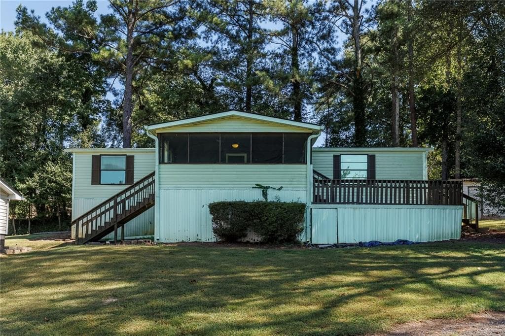 3 bedroom, 2 bathroom, 1,420 sq ft single family residence for rent at 304 Second Street, Woodstock, GA 30188 for $1,850 a month