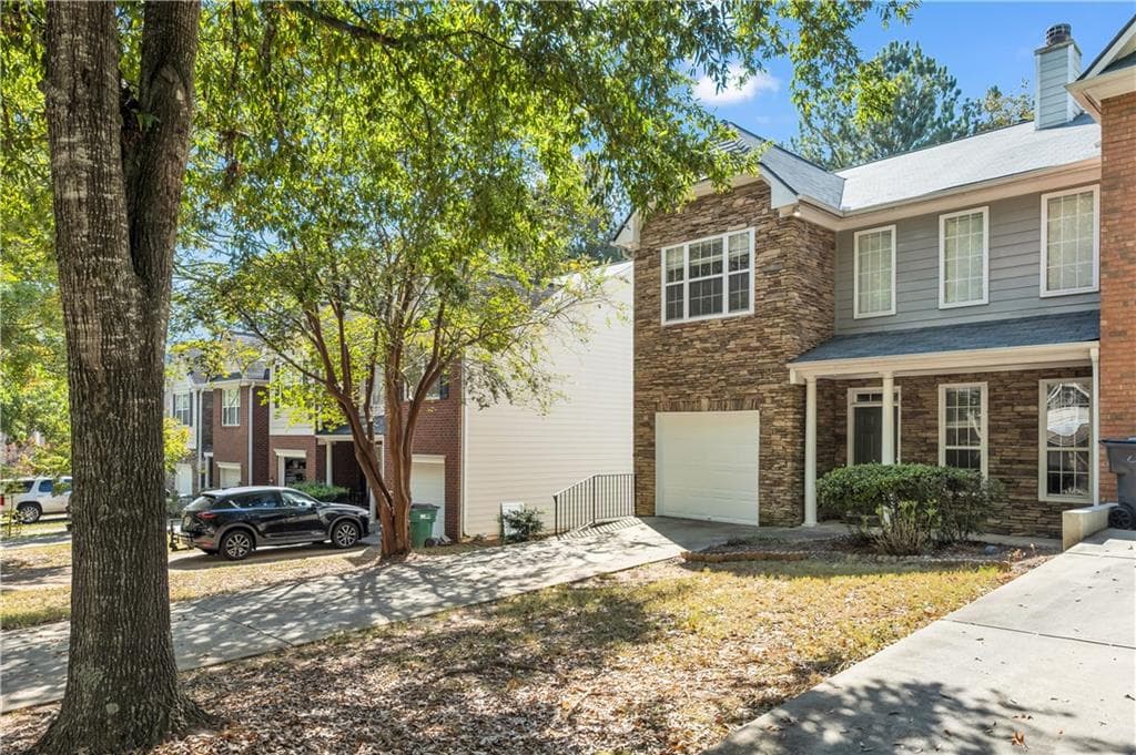 4 bedroom, 3 bathroom, 1,707 sq ft townhouse for rent at 952 Abbey Park Way, Lawrenceville, GA 30044 for $2,400 a month — photo 2