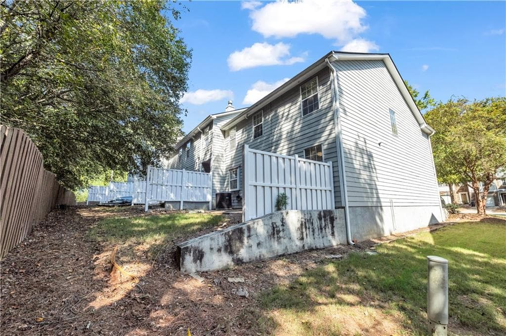 4 bedroom, 3 bathroom, 1,707 sq ft townhouse for rent at 952 Abbey Park Way, Lawrenceville, GA 30044 for $2,400 a month — photo 8