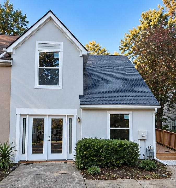 3 bedroom, 3 bathroom, 2,997 sq ft townhouse for rent at 5188 Laurel Bridge Court, Smyrna, GA 30082 for $2,600 a month