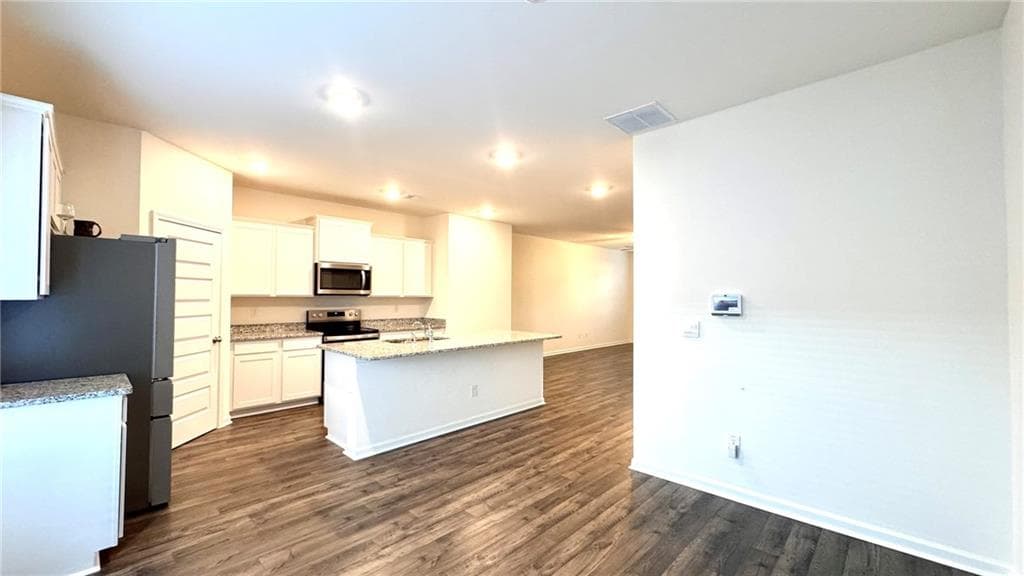 3 bedroom, 3 bathroom, 2,196 sq ft townhouse for rent at 403 Elgin Drive, Lawrenceville, GA 30045 for $2,550 a month — photo 10