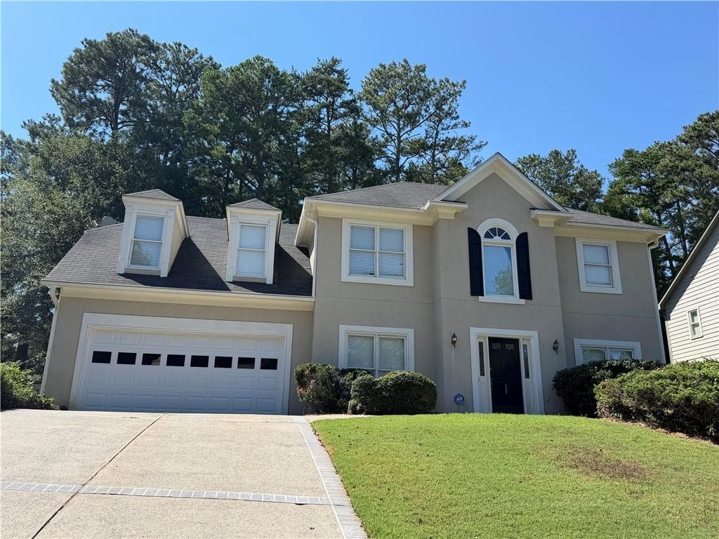 4 bedroom, 3 bathroom, 2,418 sq ft single family residence for rent at 11660 Vista Forest Drive, Alpharetta, GA 30005 for $3,250 a month — photo 1 of 14