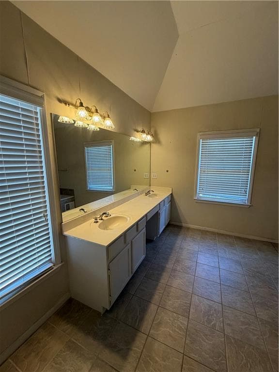 4 bedroom, 3 bathroom, 2,418 sq ft single family residence for rent at 11660 Vista Forest Drive, Alpharetta, GA 30005 for $3,250 a month — photo 5