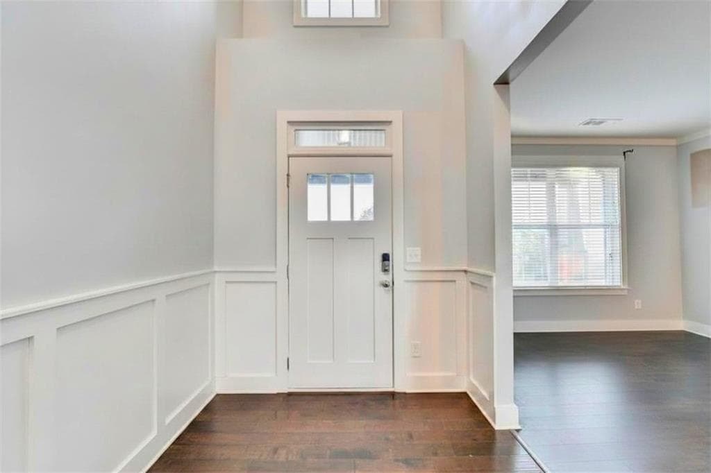 5 bedroom, 5 bathroom, 3,756 sq ft single family residence for sale at 3431 Tioga Lake Cove, Lawrenceville, GA 30044 — photo 3