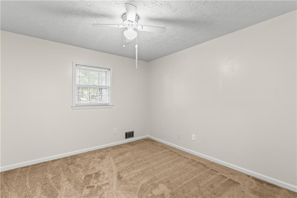 3 bedroom, 2 bathroom, 1,637 sq ft single family residence for rent at 3910 Doe Run Drive, Powder Springs, GA 30127 for $1,750 a month — photo 10