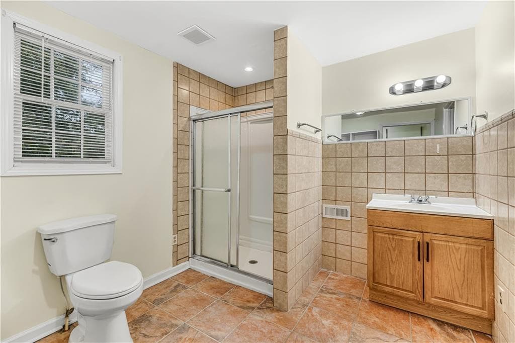 4 bedroom, 2 bathroom, 1,487 sq ft single family residence for rent at 2720 Hollywood Drive, Decatur, GA 30033 for $2,385 a month — photo 7