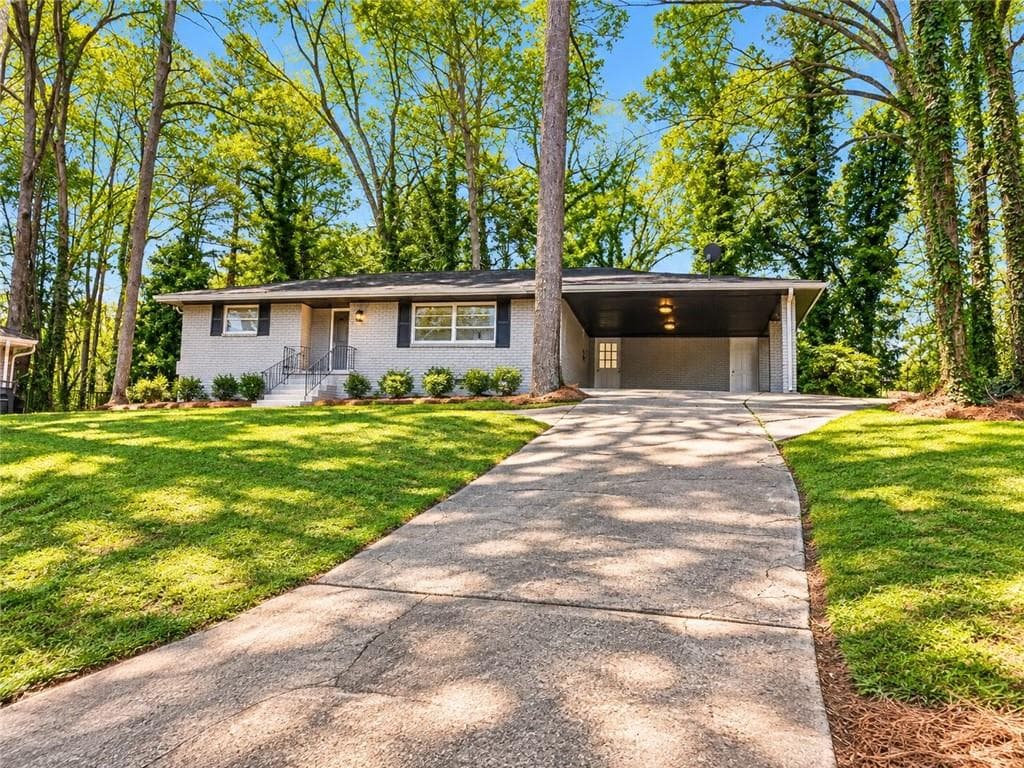 3 bedroom, 2 bathroom, 1,656 sq ft single family residence for rent at 1923 Farris Drive, Decatur, GA 30032 for $1,898 a month — photo 2