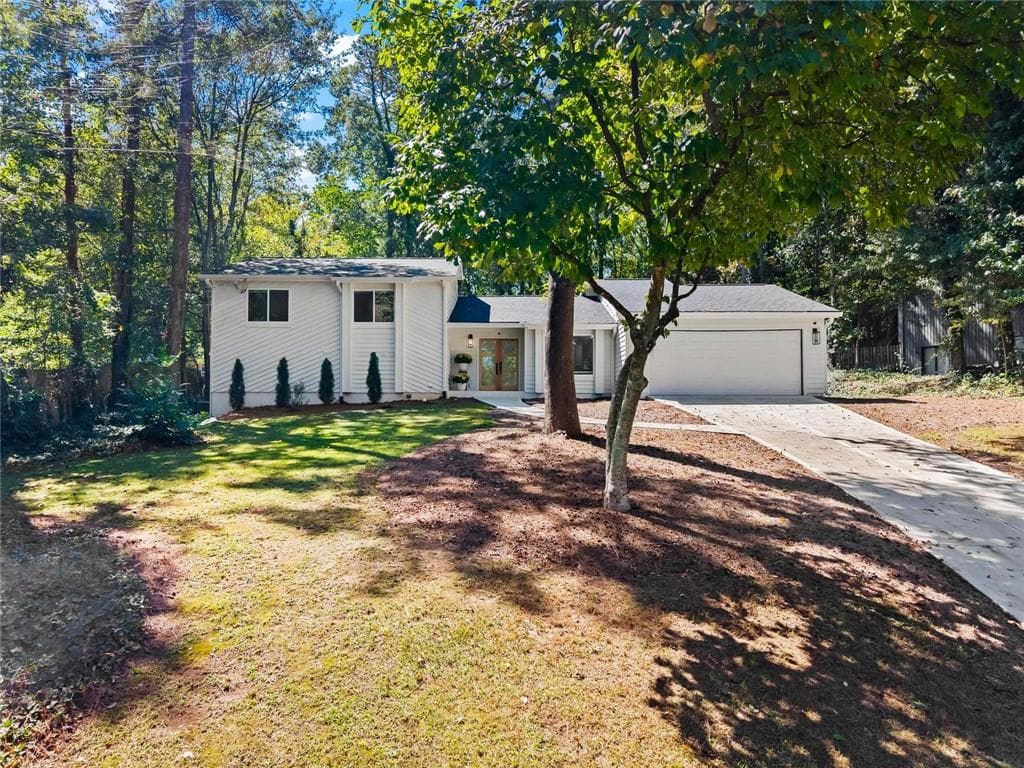 4 bedroom, 4 bathroom, 2,249 sq ft single family residence for sale at 3469 Winter Hill Drive, Marietta, GA 30062 — photo 2