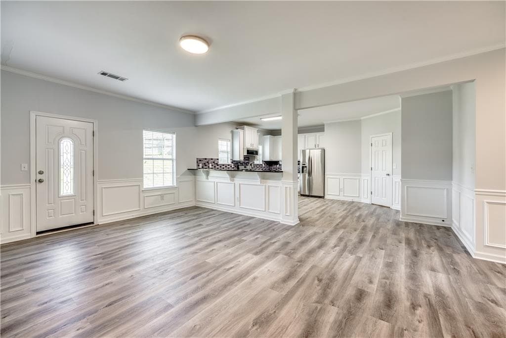 5 bedroom, 4 bathroom, 4,035 sq ft single family residence for sale at 3772 SUNBRIDGE Drive, Snellville, GA 30039 — photo 6