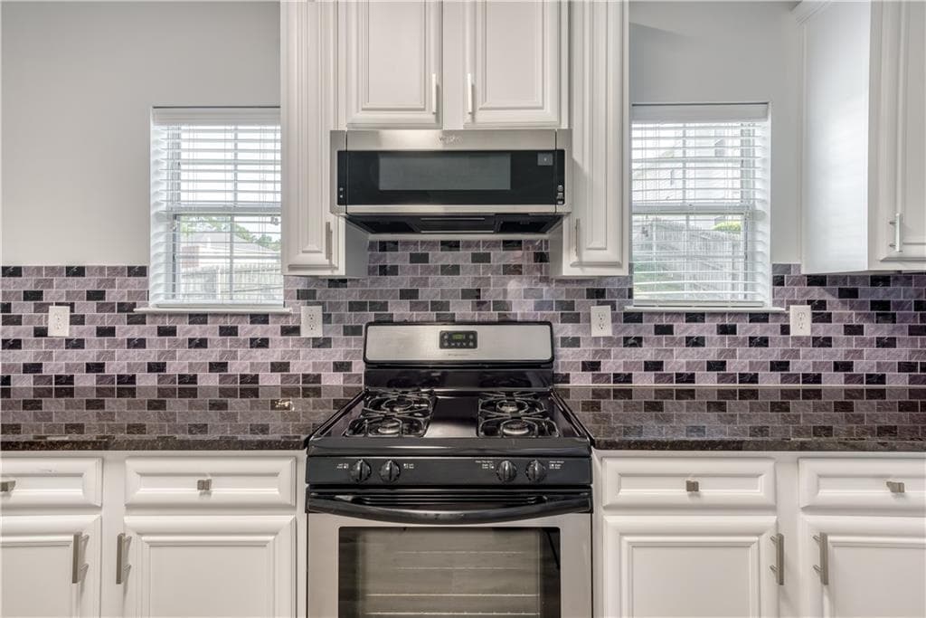 5 bedroom, 4 bathroom, 4,035 sq ft single family residence for sale at 3772 SUNBRIDGE Drive, Snellville, GA 30039 — photo 8