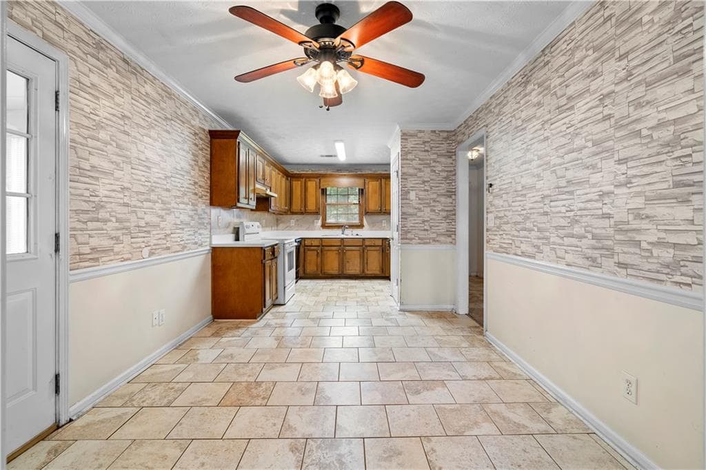 3 bedroom, 2 bathroom, 1,405 sq ft single family residence for sale at 905 Burning Bush Drive, Loganville, GA 30052 — photo 8