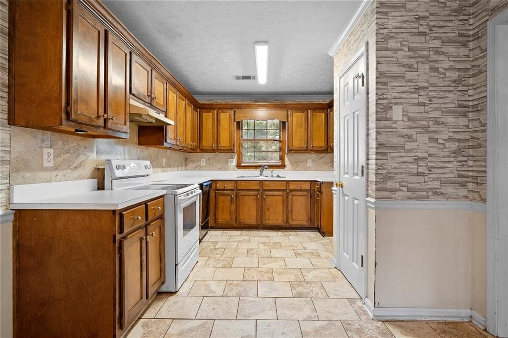 3 bedroom, 2 bathroom, 1,405 sq ft single family residence for sale at 905 Burning Bush Drive, Loganville, GA 30052 — photo 9