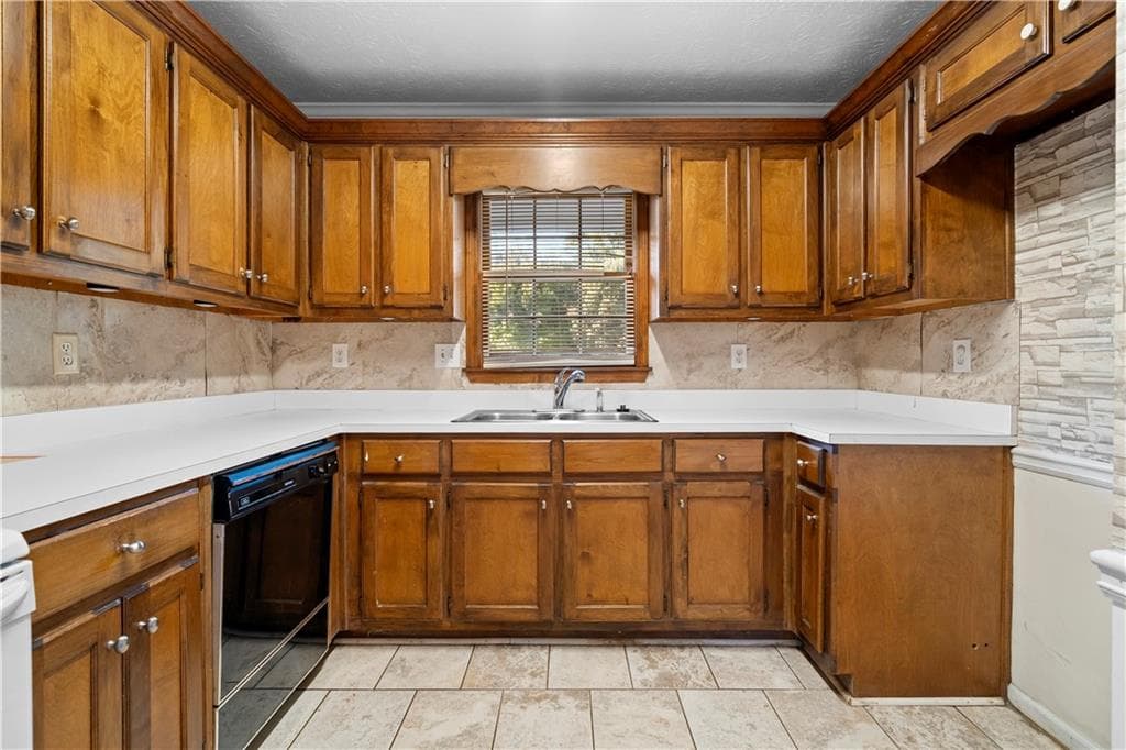3 bedroom, 2 bathroom, 1,405 sq ft single family residence for sale at 905 Burning Bush Drive, Loganville, GA 30052 — photo 10