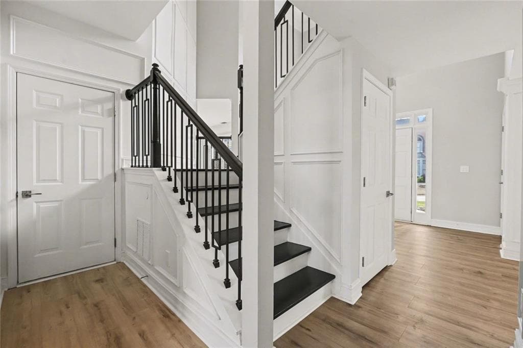 5 bedroom, 5 bathroom, 3,351 sq ft single family residence for sale at 5219 Tealing Drive, Roswell, GA 30075 — photo 10