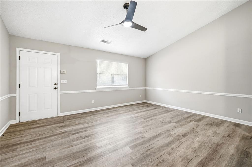 2 bedroom, 2 bathroom, 984 sq ft single family residence for sale at 2937 Florence Drive, Gainesville, GA 30504 — photo 7