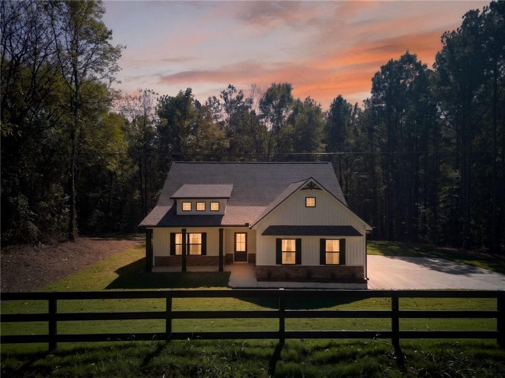 3 bedroom, 2 bathroom, 1,488 sq ft single family residence for sale at 338 Dunn Road, Silver Creek, GA 30173 — photo 2
