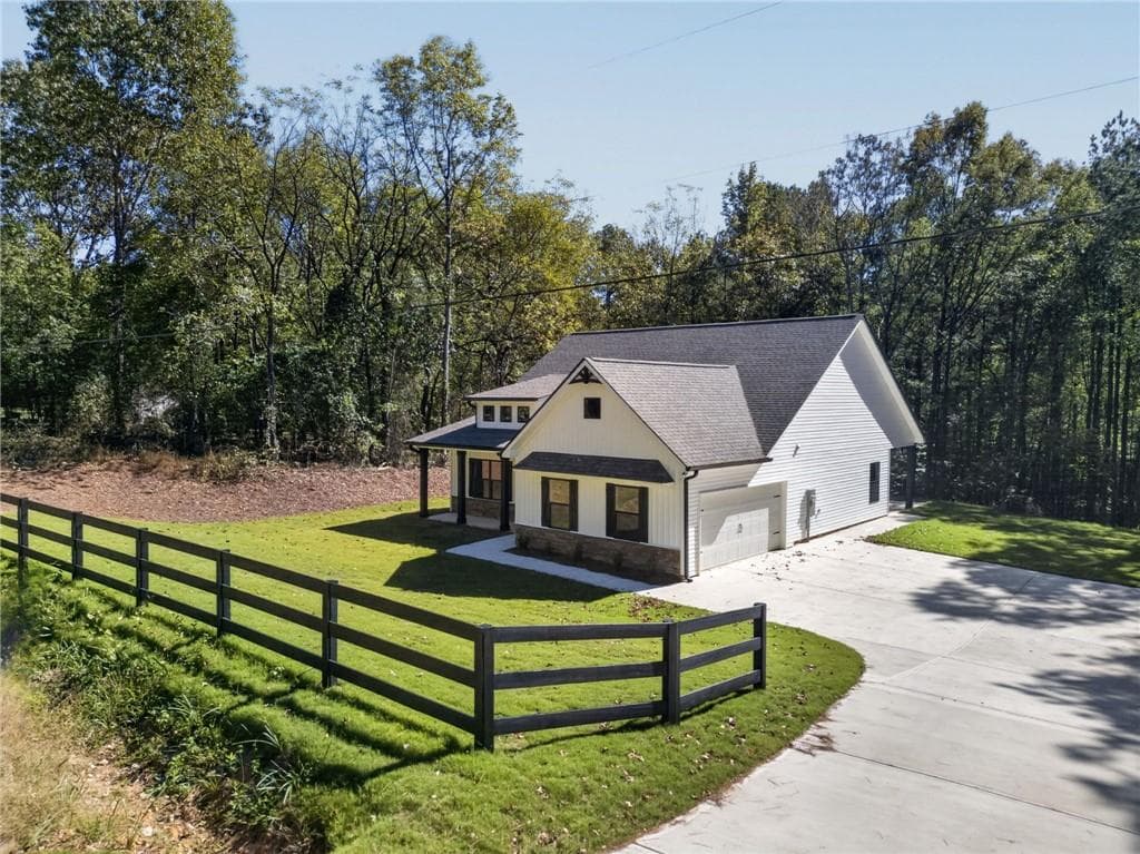 3 bedroom, 2 bathroom, 1,488 sq ft single family residence for sale at 338 Dunn Road, Silver Creek, GA 30173 — photo 4