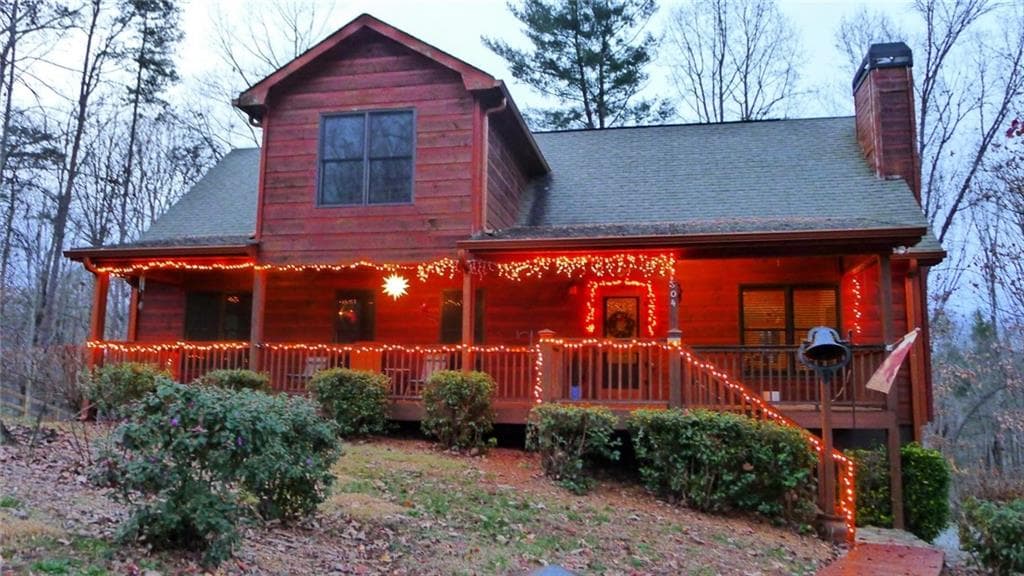 3 bedroom, 3 bathroom, 1,890 sq ft single family residence for sale at 504 Noelle Lane, Dahlonega, GA 30533 — photo 1 of 45