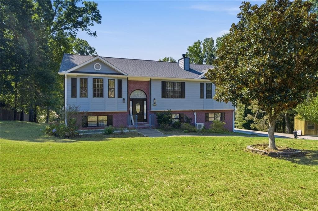 5 bedroom, 3 bathroom, 3,758 sq ft single family residence for sale at 2748 Victoria Woods Court, Buford, GA 30519
