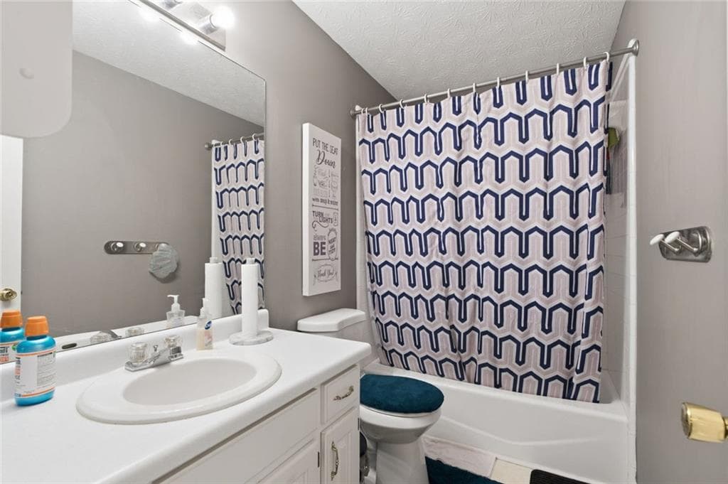 5 bedroom, 3 bathroom, 3,758 sq ft single family residence for sale at 2748 Victoria Woods Court, Buford, GA 30519 — photo 6
