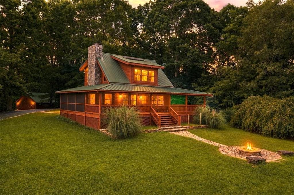 2 bedroom, 1 bathroom, 1,014 sq ft single family residence for sale at 196 Creek Camp Road, Ellijay, GA 30536 — photo 5