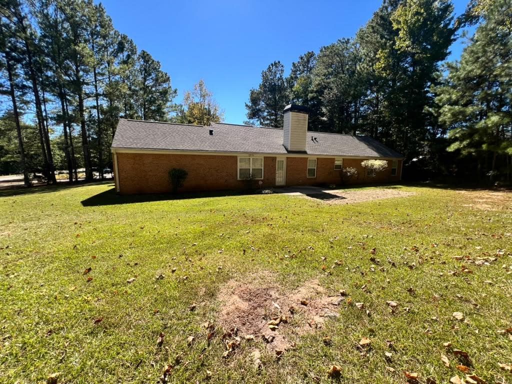 3 bedroom, 2 bathroom, 1,757 sq ft single family residence for rent at 745 Bishop Point, Fairburn, GA 30213 for $1,700 a month — photo 4
