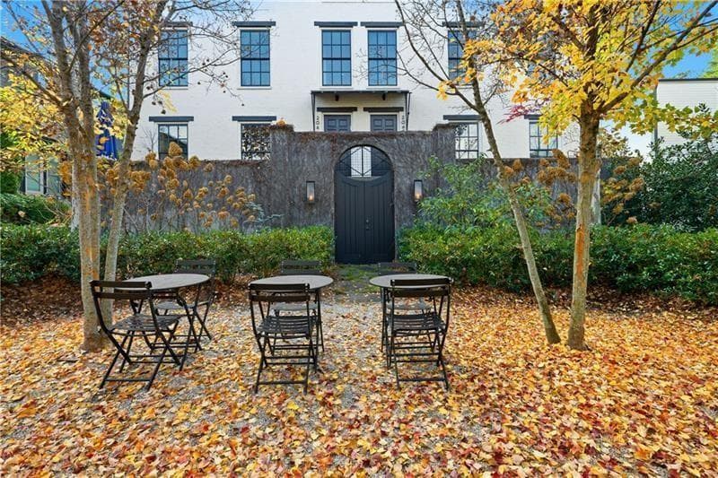3 bedroom, 4 bathroom, 2,421 sq ft townhouse for rent at 2061 Telfair Circle, Atlanta, GA 30324 for $7,000 a month — photo 1 of 56